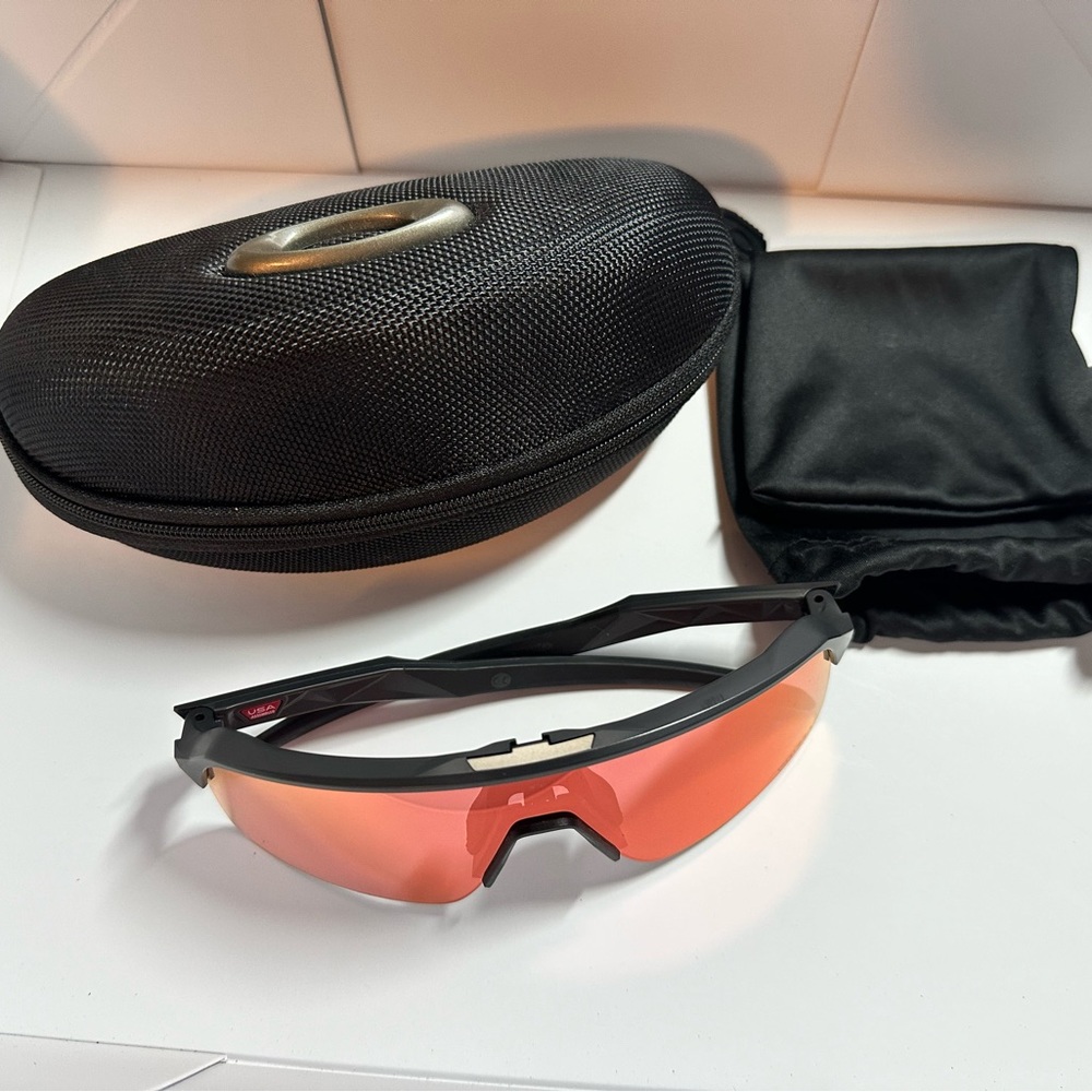 Oakley Sutro Lite